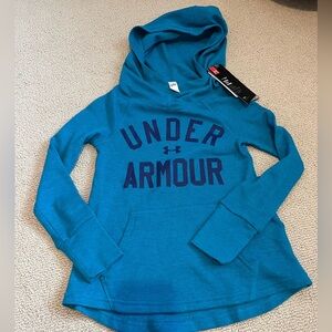 BNWT Under armour long sleeve